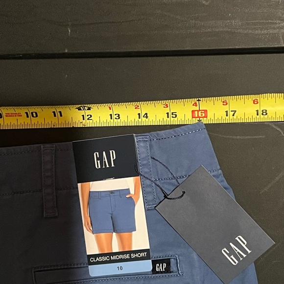Gap Classic Mid Rise Short Women’s Size 10 Dutch Blue - Picture 8 of 9